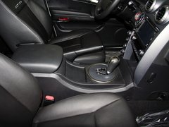爱腾 2011款 2.0T 自动 两驱豪华导航版 5座