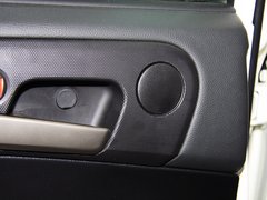 爱腾 2011款 2.0T 自动 两驱豪华导航版 5座