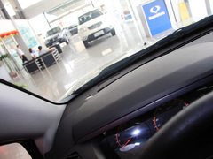 爱腾 2011款 2.0T 自动 两驱豪华导航版 5座