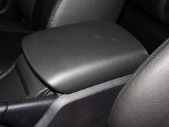 爱腾 2011款 2.0T 自动 两驱豪华导航版 5座