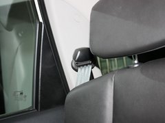 爱腾 2011款 2.0T 自动 四驱豪华导航版 5座