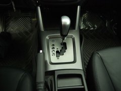斯巴鲁  森林人 2.0XS AT 挂档把手特写度特写