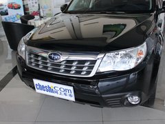 斯巴鲁  森林人 2.5XS AT 车辆车头部分特写