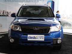 斯巴鲁  森林人 2.5T AT 车头正面视角