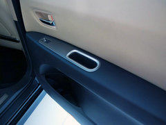 驰鹏 2011款 3.6L 自动 基本型 7座