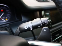 路虎  揽胜 5.0T AT 方向盘右侧控制杆