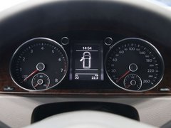 大众(进口)  旅行版 2.0TSI 方向盘后方仪表盘