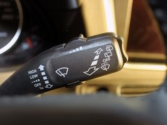 一汽奥迪  Q5 2.0TSI AT 方向盘右侧控制杆