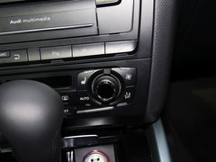 奥迪Q5 2012款 2.0TSI 动感型 5座