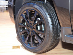 指南者(进口) 2013款 2.4L CVT 炫黑导航版 5座