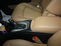 菲跃 2012款 2.4L 自动 豪华版 7座