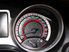 菲跃 2012款 2.4L 自动 豪华版 7座