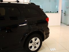 菲跃 2012款 2.4L 自动 豪华版 7座