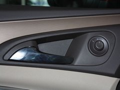 君威 2012款 2.0L 自动 豪华版