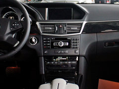 北京奔驰  E260L 1.8T AT 中控仪表台总特写