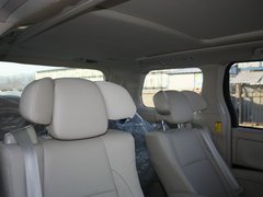 丰田(进口)  埃尔法 3.5l AT 第二排座椅头枕整体
