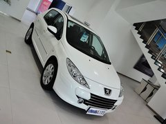 标致307 2012款 1.6L 手动 两厢 豪华版