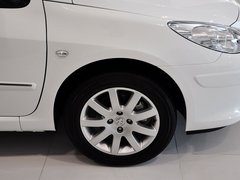 标致307 2012款 1.6L 手动 两厢 豪华版