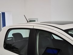 标致307 2012款 1.6L 手动 两厢 豪华版