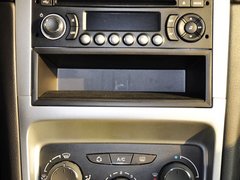 标致307 2012款 1.6L 自动 两厢 舒适版