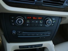 宝马X1 2012款 xDrive20i 2.0T 豪华型 5座