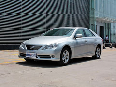 一汽丰田  锐志 2.5V AT 车辆左前45度视角