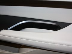 凯迪拉克SRX 2012款 3.0 自动 精英型 5座