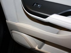 凯迪拉克SRX 2012款 3.0 自动 精英型 5座