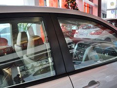 启辰D50 2012款 1.6L 自动 尊贵版