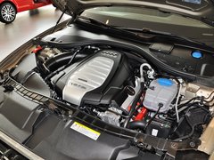 一汽奥迪  30 FSI CVT 发动机主体特写