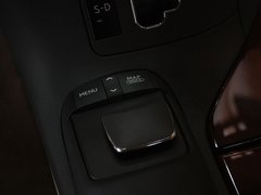 雷克萨斯RX 2012款 270 2.7 自动 豪华版 5座