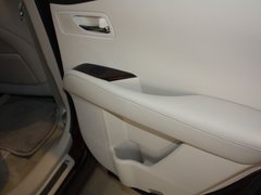 雷克萨斯RX 2012款 270 2.7 自动 豪华版 5座