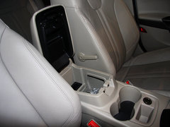 福克斯 2012款 三厢 1.6L DCT 尊贵型