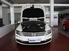大众(进口)  辉腾 3.6L AT 车辆发动机舱整体