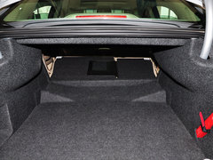 荣威950 2012款 2.0L 自动 典雅版