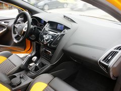 福克斯（进口） 2013款 ST 2.0T 手动 橙色版