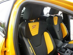 福克斯（进口） 2013款 ST 2.0T 手动 橙色版