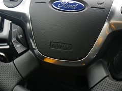 福克斯（进口） 2013款 ST 2.0T 手动 橙色版
