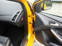 福克斯（进口） 2013款 ST 2.0T 手动 橙色版