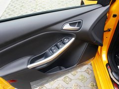福克斯（进口） 2013款 ST 2.0T 手动 橙色版