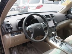 广汽丰田  汉兰达 3.5L AT 中控台左侧