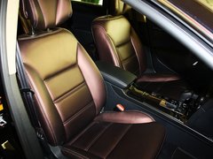 雷诺  3.5 自动 副驾驶席座椅45度特写