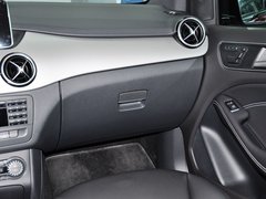 奔驰B级 2012款 B200 1.6T 