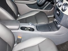 奔驰B级 2012款 B200 1.6T 