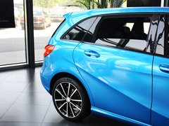 奔驰B级 2012款 B200 1.6T 