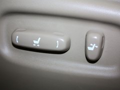 汉兰达 2012款 3.5L 自动 豪华版 7座