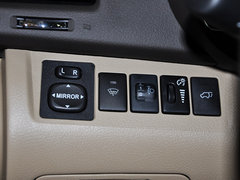 汉兰达 2012款 2.7L 自动 至尊版 7座