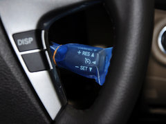 汉兰达 2012款 2.7L 自动 至尊版 7座