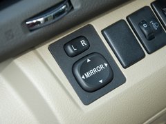 汉兰达 2012款 2.7L 自动 豪华版 7座