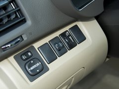 汉兰达 2012款 2.7L 自动 豪华版 7座